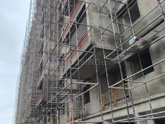 2 BHK Apartment in Beeramguda for resale Sangareddy. The reference number is 19003174