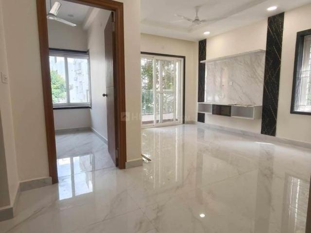 2 BHK Apartment in Beeramguda for resale Sangareddy. The reference number is 20783371