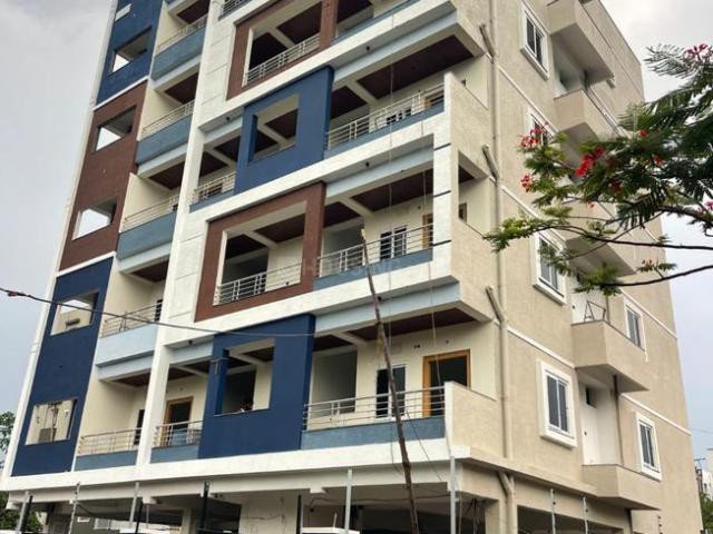 2 BHK Apartment in Beeramguda for resale Sangareddy. The reference number is 20886974