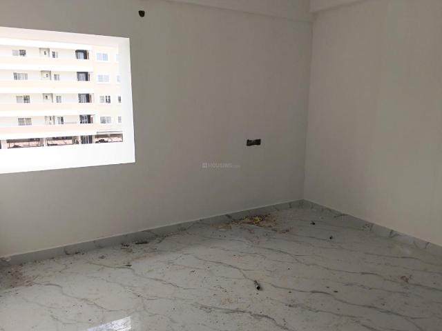 2 BHK Apartment in Beeramguda for resale Sangareddy. The reference number is 20894795