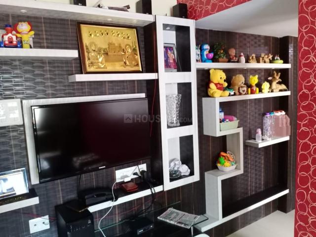 2 BHK Apartment in Behala Chowrasta for rent Kolkata. The reference number is 19988443