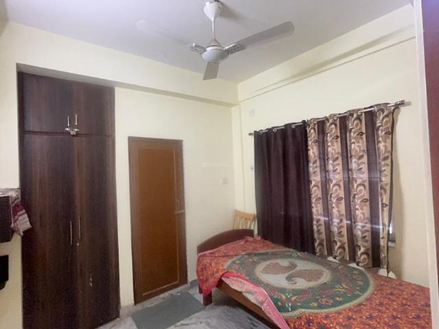 2 BHK Apartment in Behala Chowrasta for rent Kolkata. The reference number is 20674066