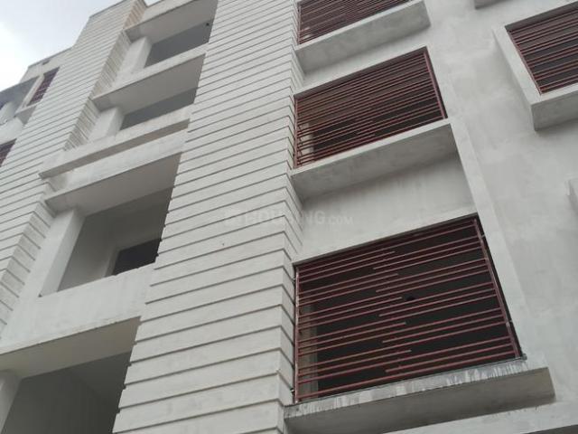 2 BHK Apartment in Behala for resale Kolkata. The reference number is 20587100