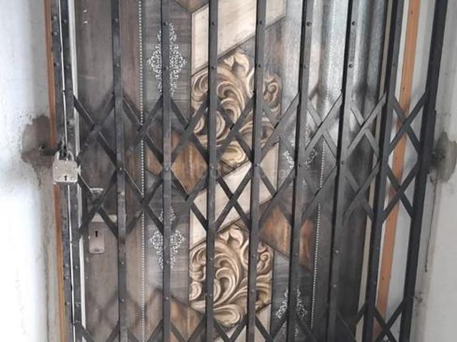 2 BHK Apartment in Behala for resale Kolkata. The reference number is 20614403