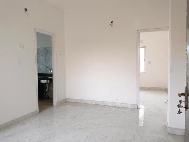 2 BHK Apartment in Behala for resale Kolkata. The reference number is 20811147