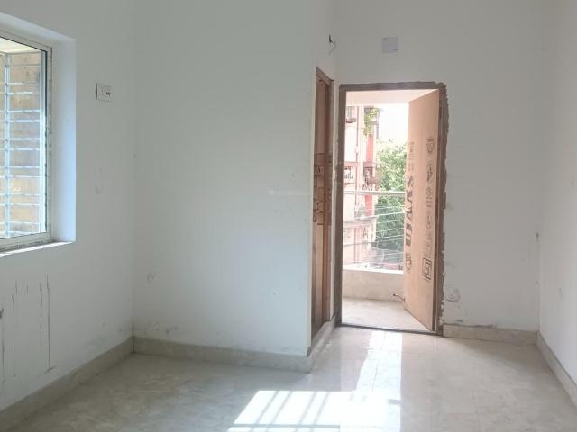 2 BHK Apartment in Behala for resale Kolkata. The reference number is 20949639