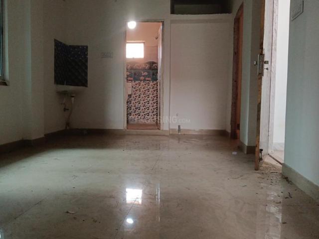 2 BHK Apartment in Behala for resale Kolkata. The reference number is 21147110