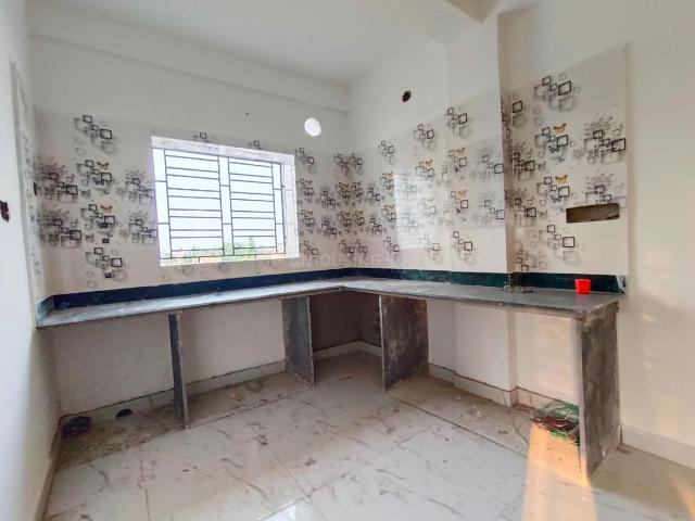 2 BHK Apartment in Behala for resale Kolkata. The reference number is 21283189