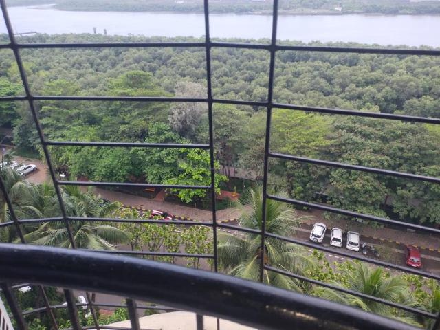 2 BHK Apartment in Belapur CBD for resale Navi Mumbai. The reference number is 21349901