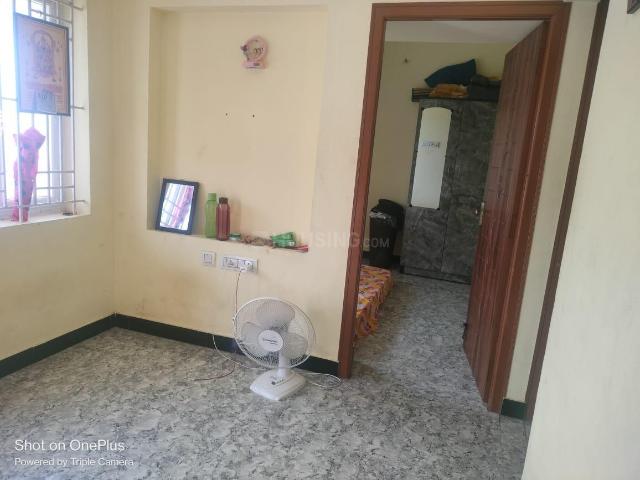 2 BHK Apartment in Beliaghata for rent Kolkata. The reference number is 19411525