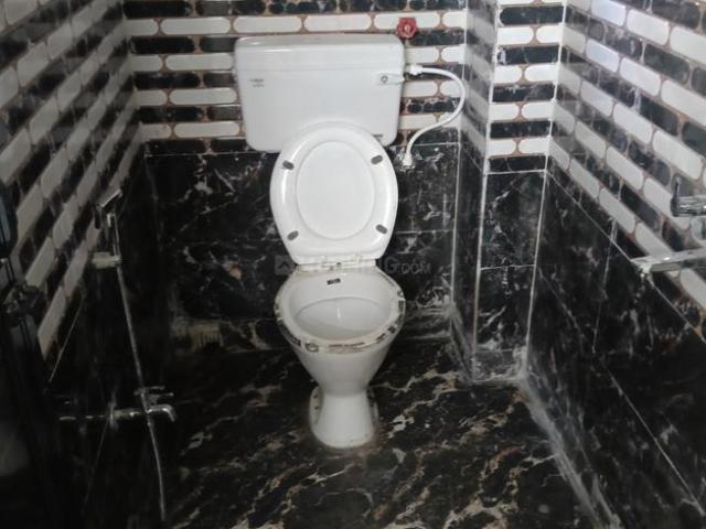 2 BHK Apartment in Beliaghata for rent Kolkata. The reference number is 20898185