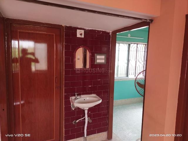 2 BHK Apartment in Beliaghata for rent Kolkata. The reference number is 21026192