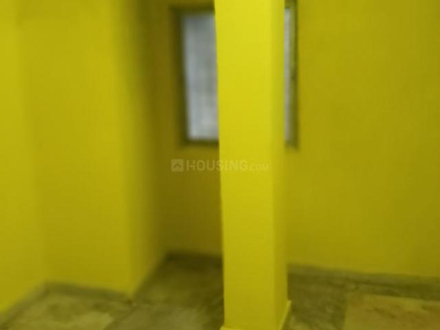2 BHK Apartment in Beliaghata for rent Kolkata. The reference number is 21203876