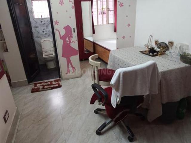 2 BHK Apartment in Beliaghata for resale Kolkata. The reference number is 20449283