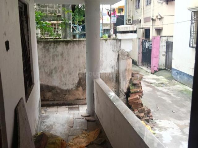 2 BHK Apartment in Beliaghata for resale Kolkata. The reference number is 21101880