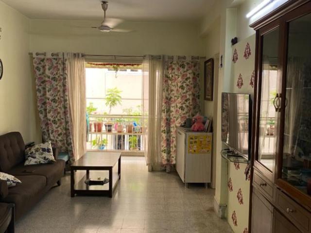2 BHK Apartment in Beniapukur for resale Kolkata. The reference number is 6919753