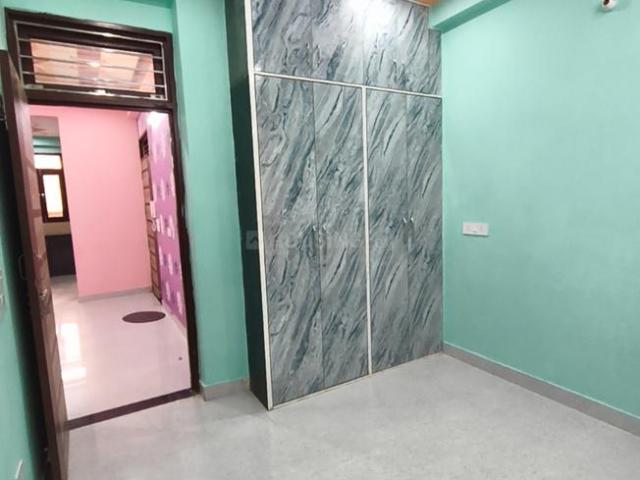 2 BHK Apartment in Bharat Vihar for rent New Delhi. The reference number is 20875725
