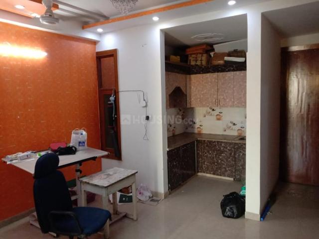 2 BHK Apartment in Bharat Vihar for rent New Delhi. The reference number is 20952747