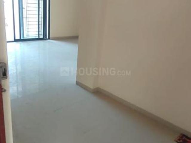 2 BHK Apartment in Bharatnagar for rent Nagpur. The reference number is 19543465