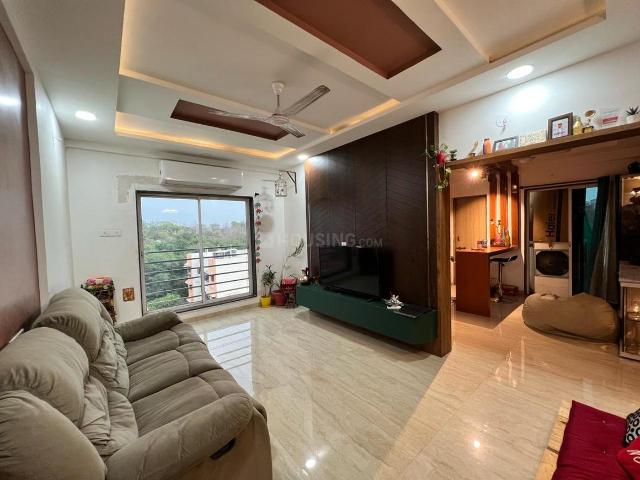 2 BHK Apartment in Bharatnagar for rent Nagpur. The reference number is 19875683