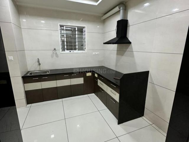 2 BHK Apartment in Bhayli for rent Vadodara. The reference number is 21232285