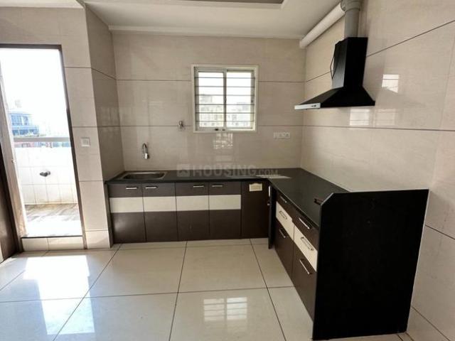 2 BHK Apartment in Bhayli for rent Vadodara. The reference number is 21325362