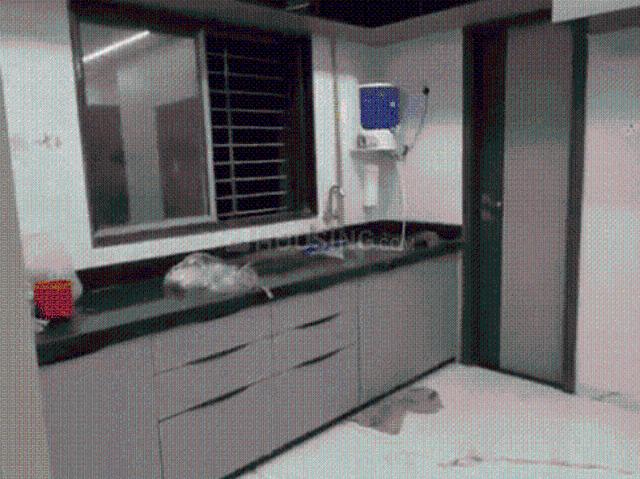 2 BHK Apartment in New Althan for rent Surat. The reference number is 19973884