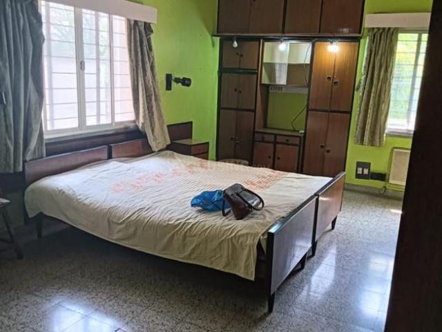 2 BHK Apartment in Bhowanipore for rent Kolkata. The reference number is 20875205