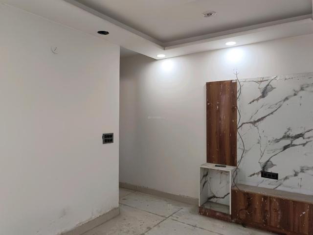 2 BHK Apartment in Burari for resale New Delhi. The reference number is 16786030