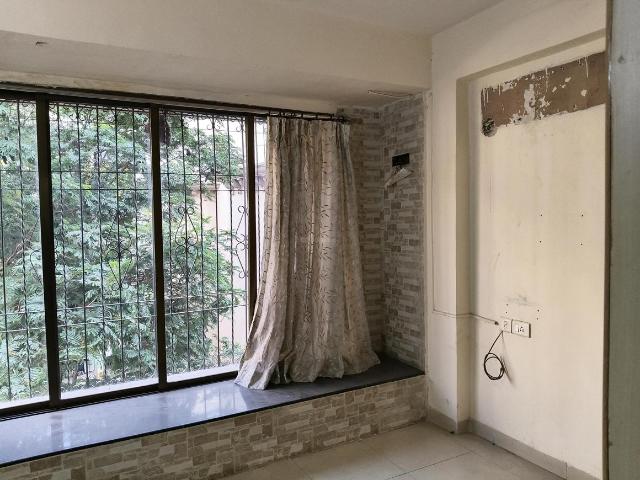2 BHK Apartment in Byculla for rent Mumbai. The reference number is 18770596