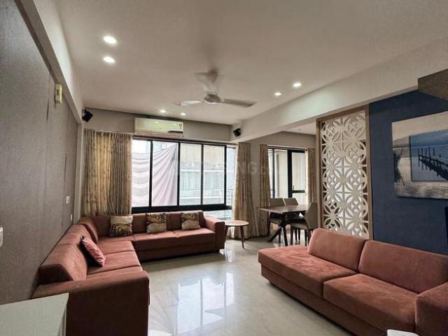 2 BHK Apartment in Gota for rent Ahmedabad. The reference number is 21069376