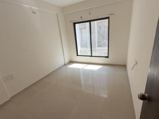 2 BHK Apartment in Gota for rent Ahmedabad. The reference number is 21185595