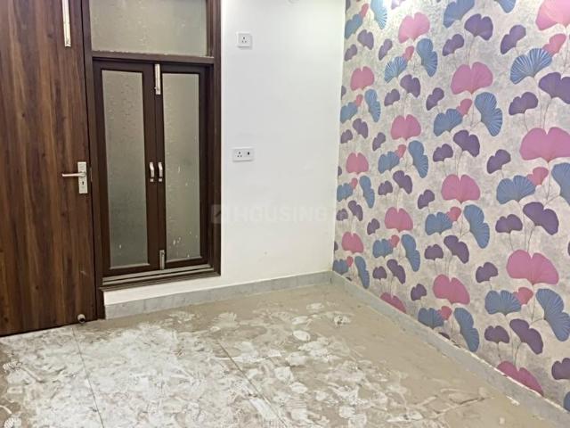 2 BHK Apartment in Govindpuri for resale New Delhi. The reference number is 12090704