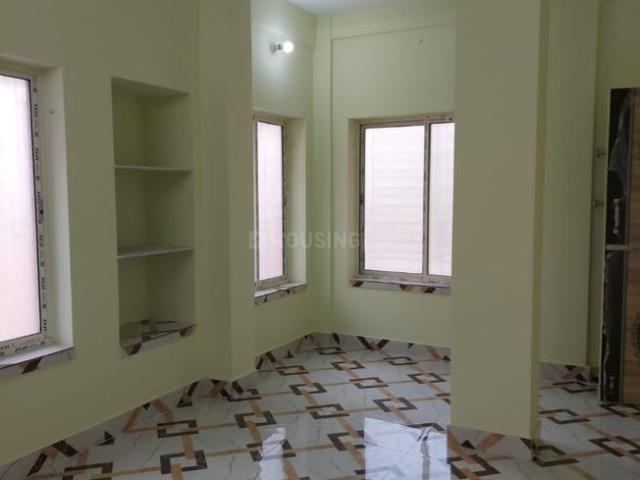 2 BHK Apartment in Golf Green for rent Kolkata. The reference number is 15702502