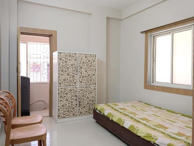 2 BHK Apartment in Golf Green for rent Kolkata. The reference number is 20324219