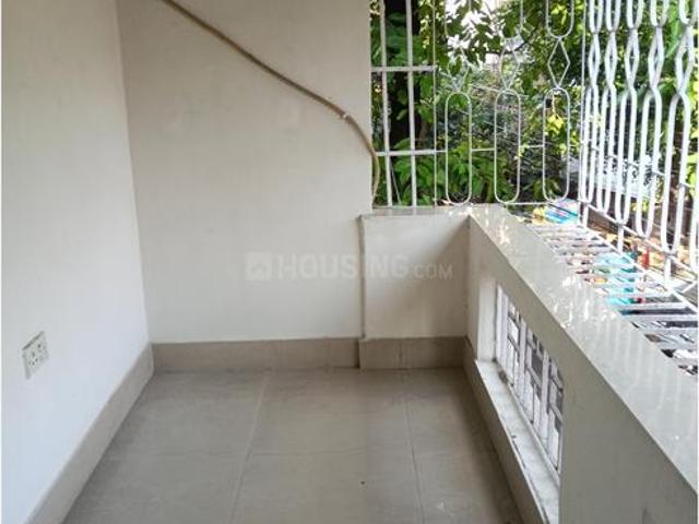 2 BHK Apartment in Golf Green for resale Kolkata. The reference number is 21100486