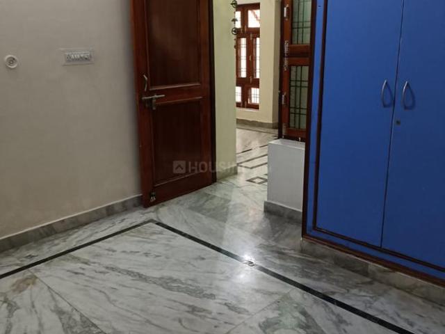 2 BHK Apartment in Gomti Nagar for rent Lucknow. The reference number is 21035569
