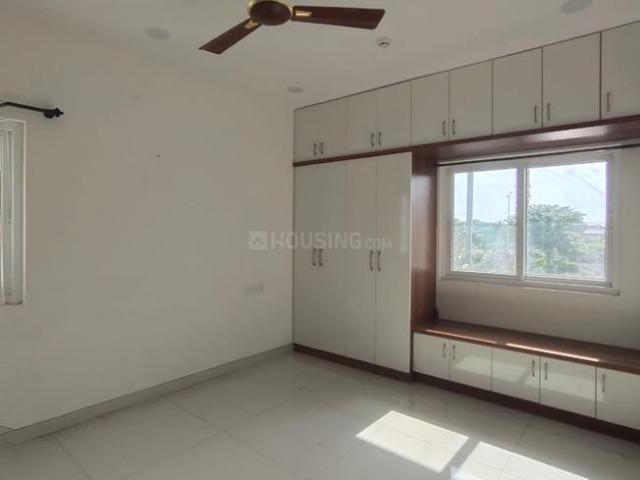2 BHK Apartment in Gopanapalli for rent Hyderabad. The reference number is 21006479