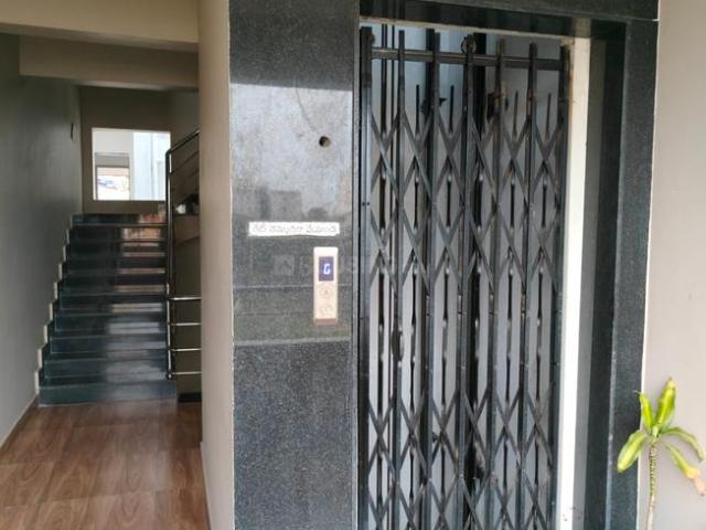 2 BHK Apartment in Gorantla for rent Guntur. The reference number is 13766973