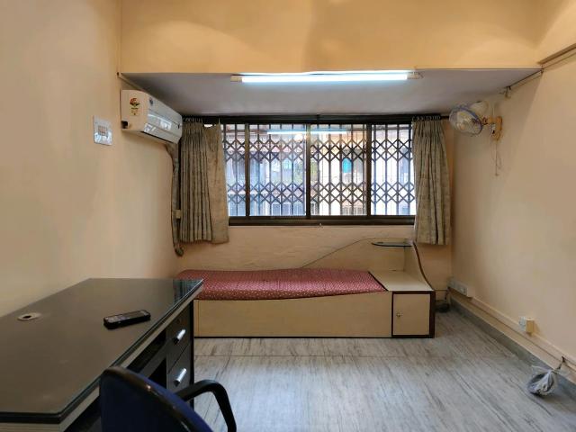 2 BHK Apartment in Goregaon East for rent Mumbai. The reference number is 17445500
