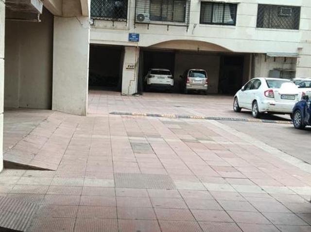 2 BHK Apartment in Goregaon East for rent Mumbai. The reference number is 18567876