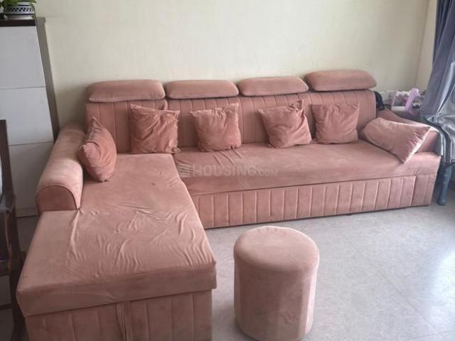 2 BHK Apartment in Goregaon East for rent Mumbai. The reference number is 18134735