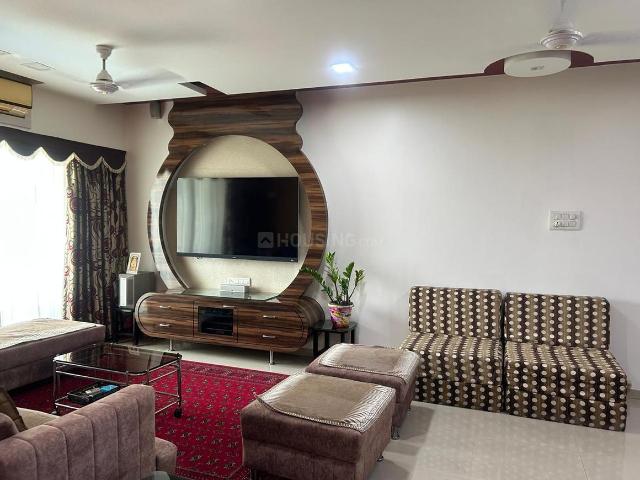 2 BHK Apartment in Goregaon East for rent Mumbai. The reference number is 19932361