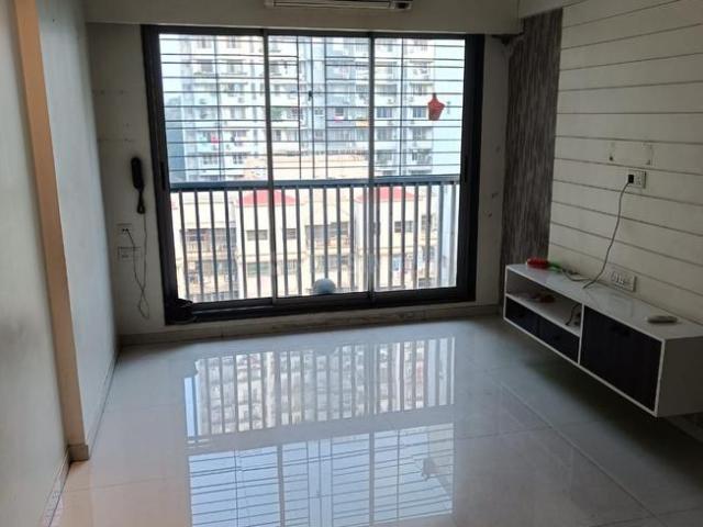 2 BHK Apartment in Goregaon East for rent Mumbai. The reference number is 19189237