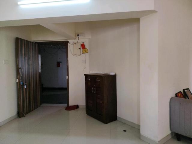 2 BHK Apartment in Goregaon East for rent Mumbai. The reference number is 20846167