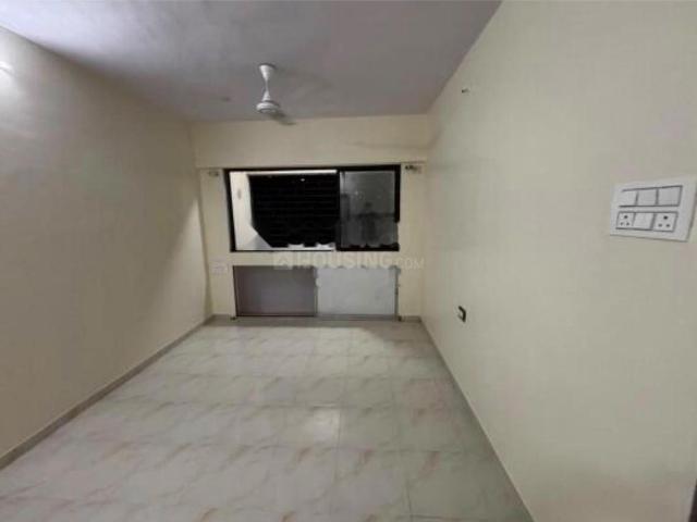 2 BHK Apartment in Goregaon East for rent Mumbai. The reference number is 20965358