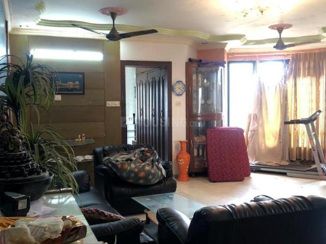 2 BHK Apartment in Goregaon East for rent Mumbai. The reference number is 20047751