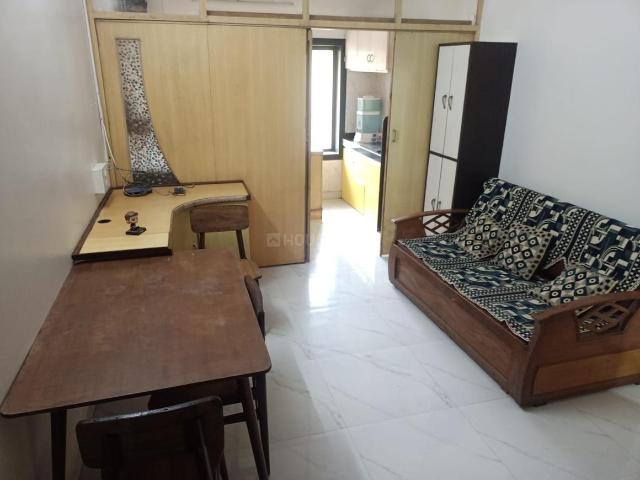 2 BHK Apartment in Goregaon East for rent Mumbai. The reference number is 20245425
