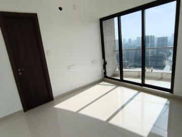 2 BHK Apartment in Goregaon East for rent Mumbai. The reference number is 20262790