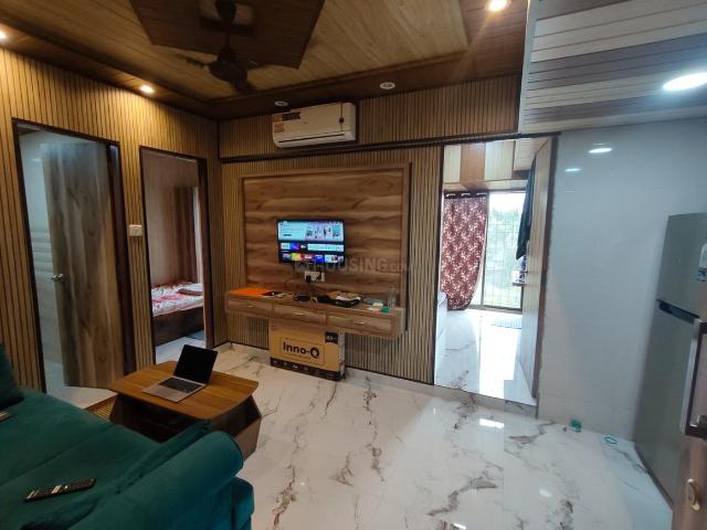 2 BHK Apartment in Goregaon East for resale Mumbai. The reference number is 18438160